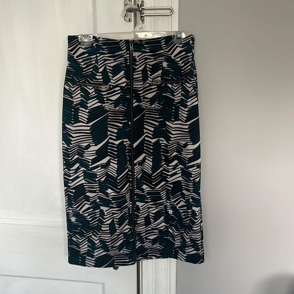 Zipper up Skirt